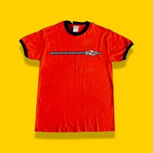 Cotton tee with basketball design